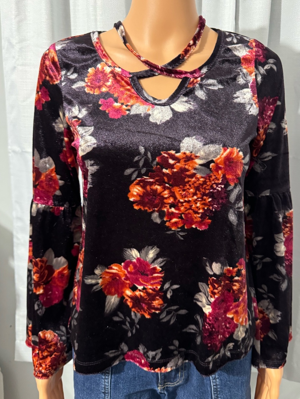 Pretty Current Project size S deep purple velvet like floral bell sleeve shirt